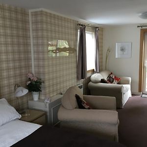 Double or Twin Room Garden View